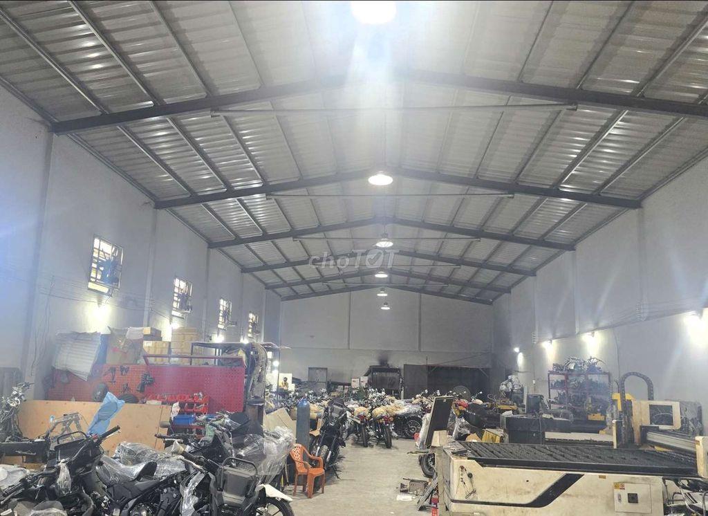 CHO THUÊ KHO,XƯỞNG 500M² GIÁ 40TR/T, Đ XE CÔNG NGAY EON TÂN PHÚ