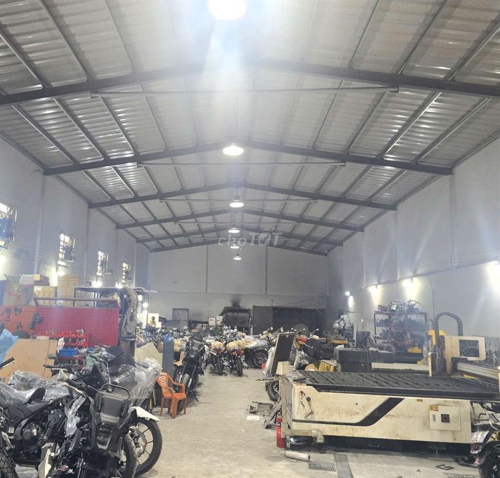 CHO THUÊ KHO,XƯỞNG 500M² GIÁ 40TR/T, Đ XE CÔNG NGAY EON TÂN PHÚ
