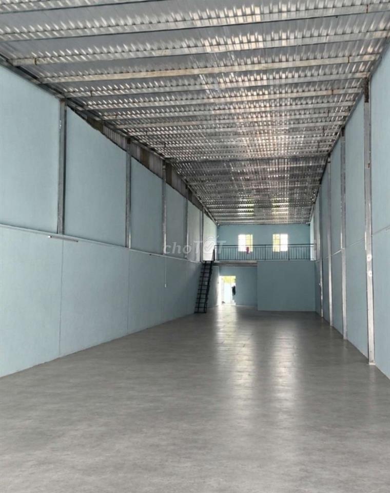CHO THUÊ KHO,XƯỞNG 300M² GIÁ 20TR/T, Đ XE CÔNG 40F LÊ TRỌNG TẤN 