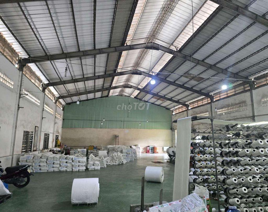 CHO THUÊ 600M² MBKD HOẶC SÂN THỂ THAO, KHO XƯỞNG....