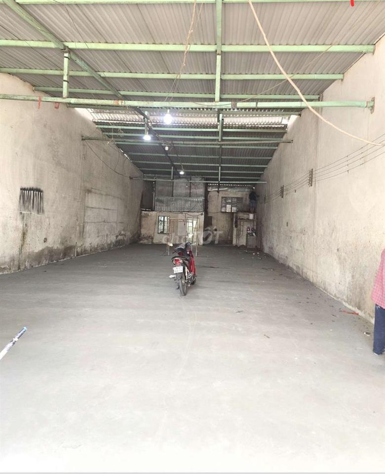 KHO,XƯỞNG GIÁ RẺ 300M² CHỈ 20TR/T, Đ XE CÔNG 40F LÊ TRỌNG TẤN