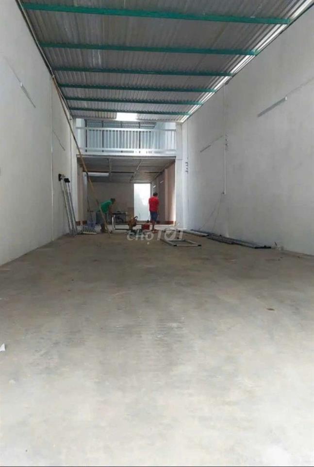 CHO THUÊ KHO,XƯỞNG 5X30M GIÁ 13TR/T, Đ LÊ TRỌNG TẤN 
