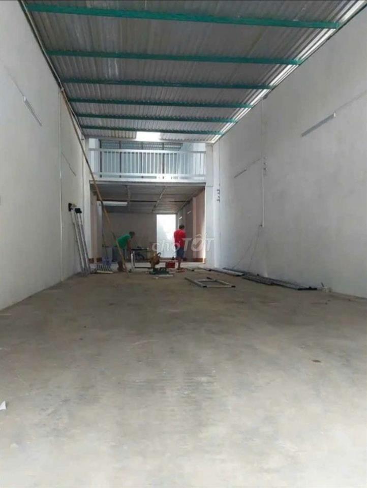 CHO THUÊ KHO,XƯỞNG 5X30M GIÁ 13TR/T, Đ LÊ TRỌNG TẤN 