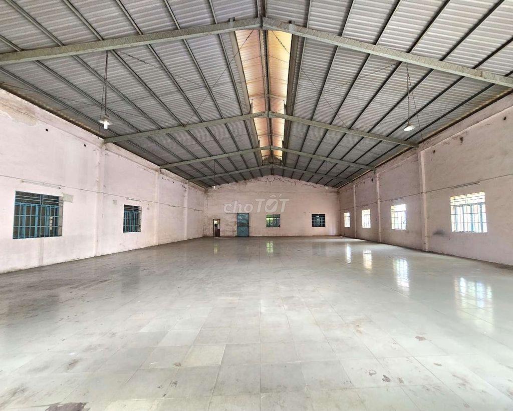 CHO THUÊ KHO,XƯỞNG 550M² GIÁ 45TR/T, Đ LÊ TRỌNG TẤN 