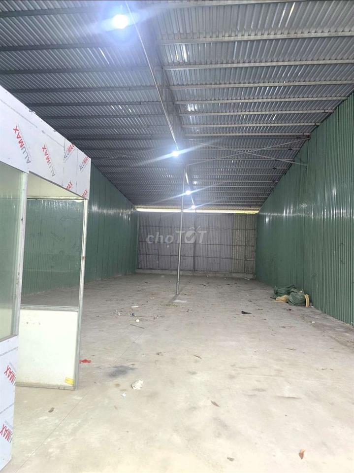 CHO THUÊ KHO,XƯỞNG 10X23M, Đ XE CÔNG VÀO 24/24 KCN TÂN BÌNH 