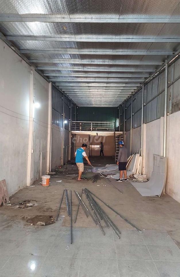 CHO THUÊ KHO,XƯỞNG 200M² GIÁ 14TR/T, HẺM LÊ TRỌNG TẤN 