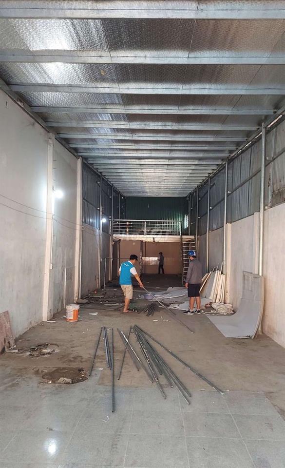 CHO THUÊ KHO,XƯỞNG 200M² GIÁ 14TR/T, HẺM LÊ TRỌNG TẤN 