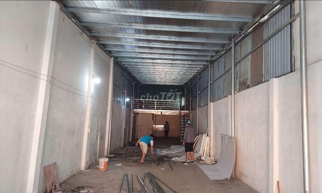 CHO THUÊ KHO,XƯỞNG 200M² GIÁ 14TR/T, HẺM LÊ TRỌNG TẤN 