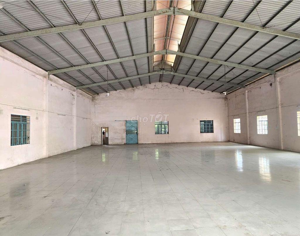 CHO THUÊ KHO,XƯỞNG SX 600M² GIÁ 50TR/T, Đ XE CÔNG LÊ TRỌNG TẤN