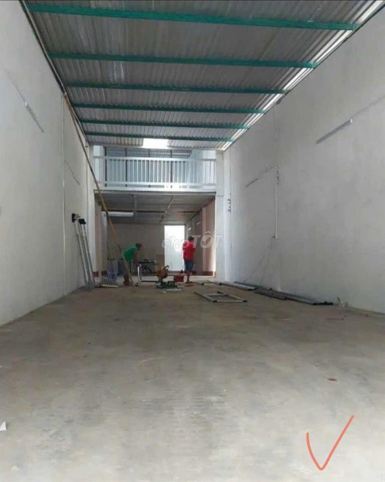 CHO THUÊ KHO,XƯỞNG 5X30M GIÁ 13TR/T, Đ LÊ TRỌNG TẤN 