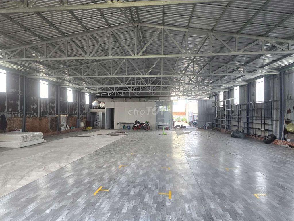 CHO THUÊ KHO,XƯỞNG SẢN XUẤT 400M² GIÁ 30TR//T, Đ LÊ TRỌNG TẤN 