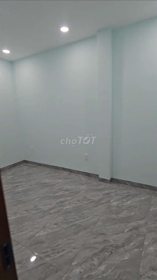 NHÀ MỚI XÂY DỰNG 4X20M ĐÚC LỬNG 2PN Y HÌNH
