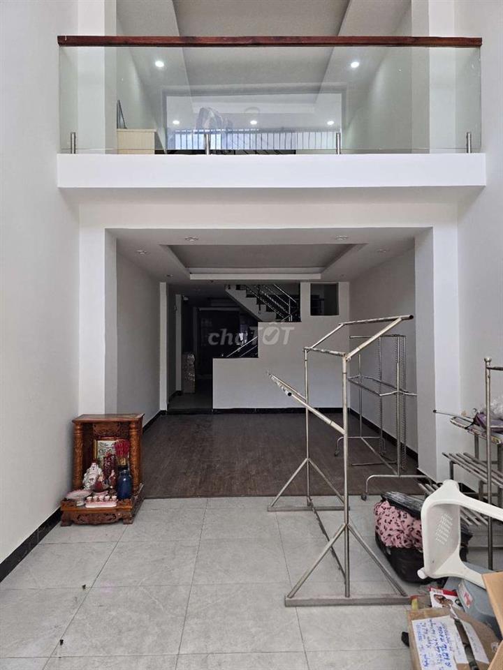 CHO THUÊ NHÀ 4X20M TRỆT LỬNG 2LẦU, NGAY EON TÂN PHÚ