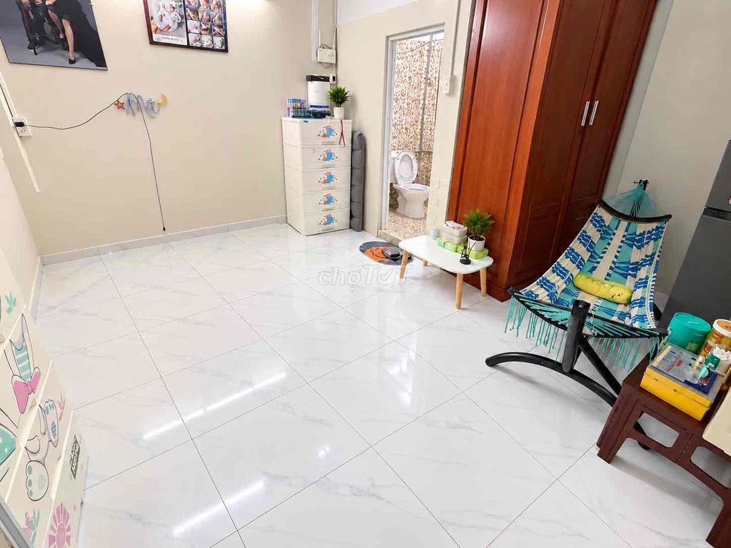 Bán đất tặng nhà hẻm cách mặt tiền 2căn 4tỷ7 thương lượng mạnh