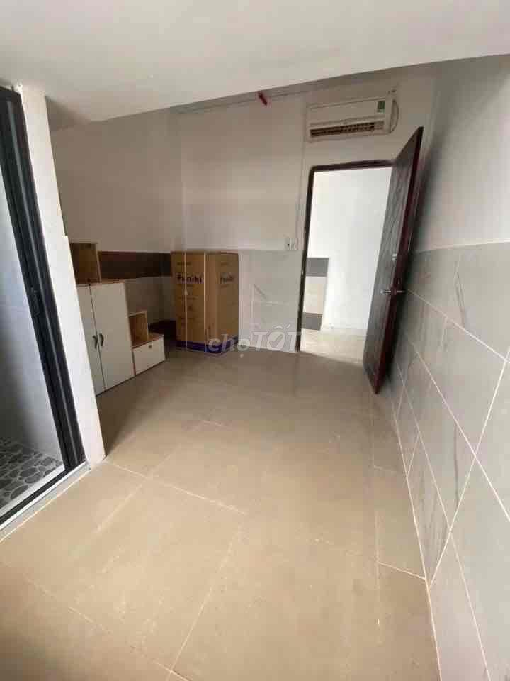 PHÒNG MỚI ĐÓN SV 2K8 HUIT- VHU- HUFLIT