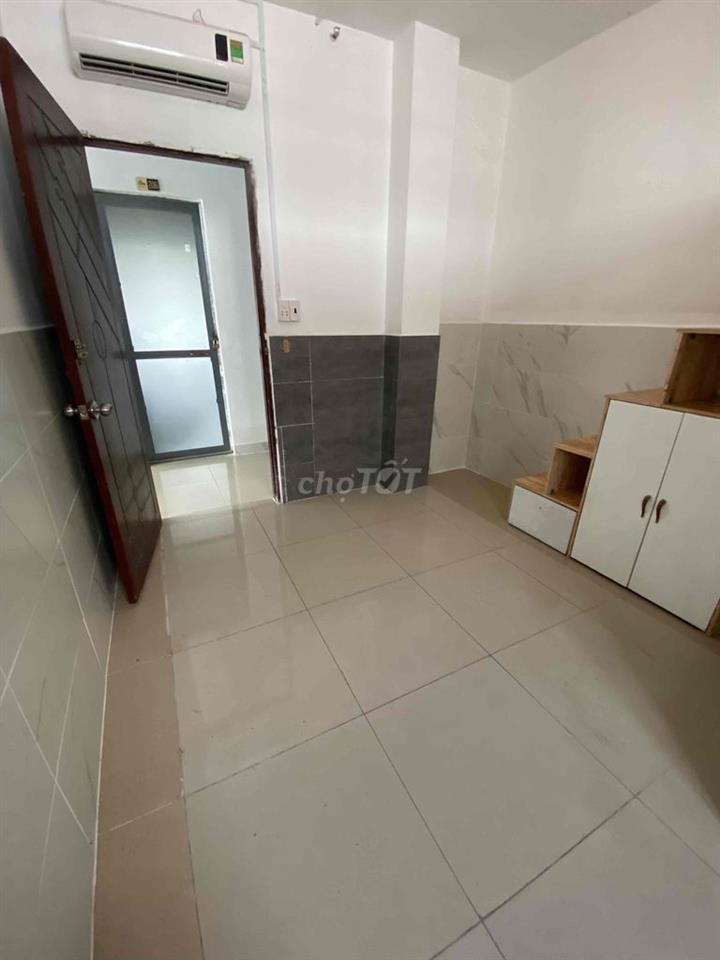 PHÒNG MỚI ĐÓN SV 2K8 HUIT- VHU- HUFLIT