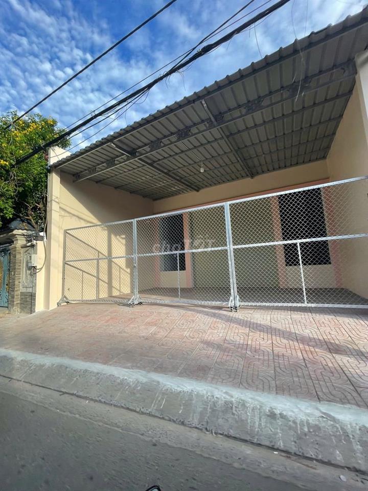 MBKD Nguyễn Thị Tú- KD sầm uất