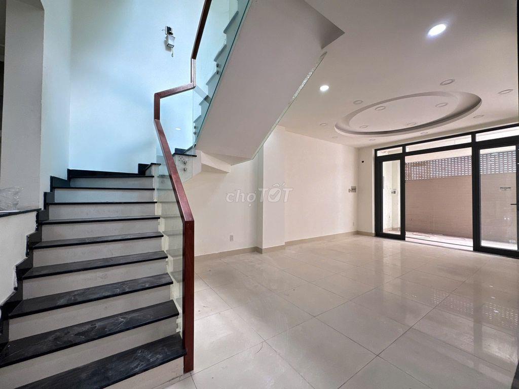 HXT Âu Cơ - Ngang 8m dài 20m - 3 Lầu