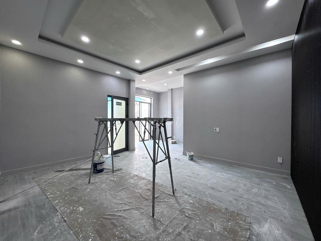 HXT Âu Cơ - Ngang 8m dài 20m - 3 Lầu