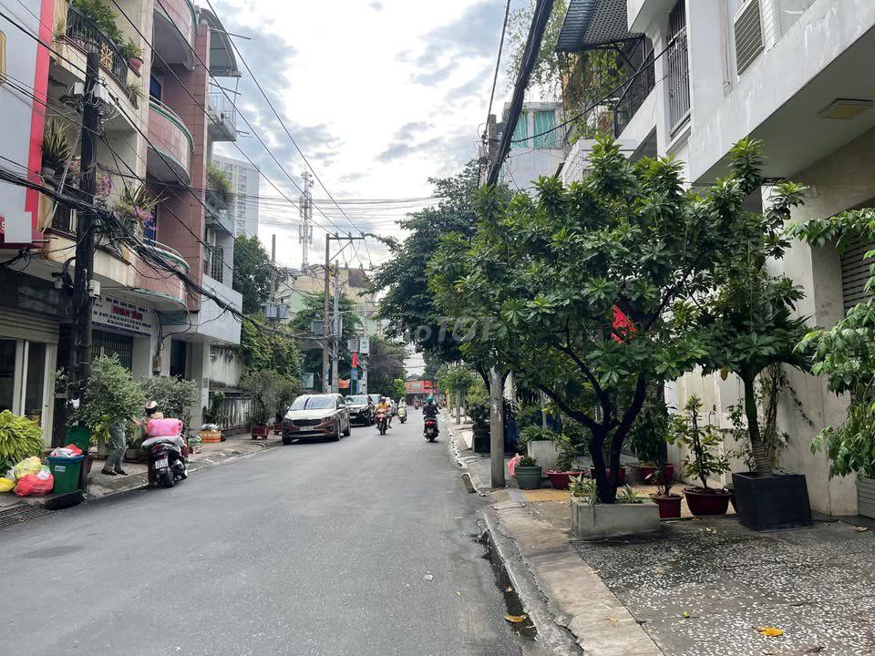 HXT  - Ngang 8m Dài 25 (200M2) - Ngay Bàu Cát  
