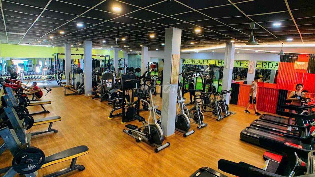 Mặt Tiền 1200m2 ngay Bàu Cát - Tân Bình