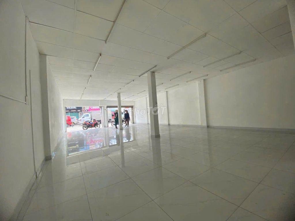 MT ÂU CƠ - NGANG 10M - DÀI 18M - CẤP 4 