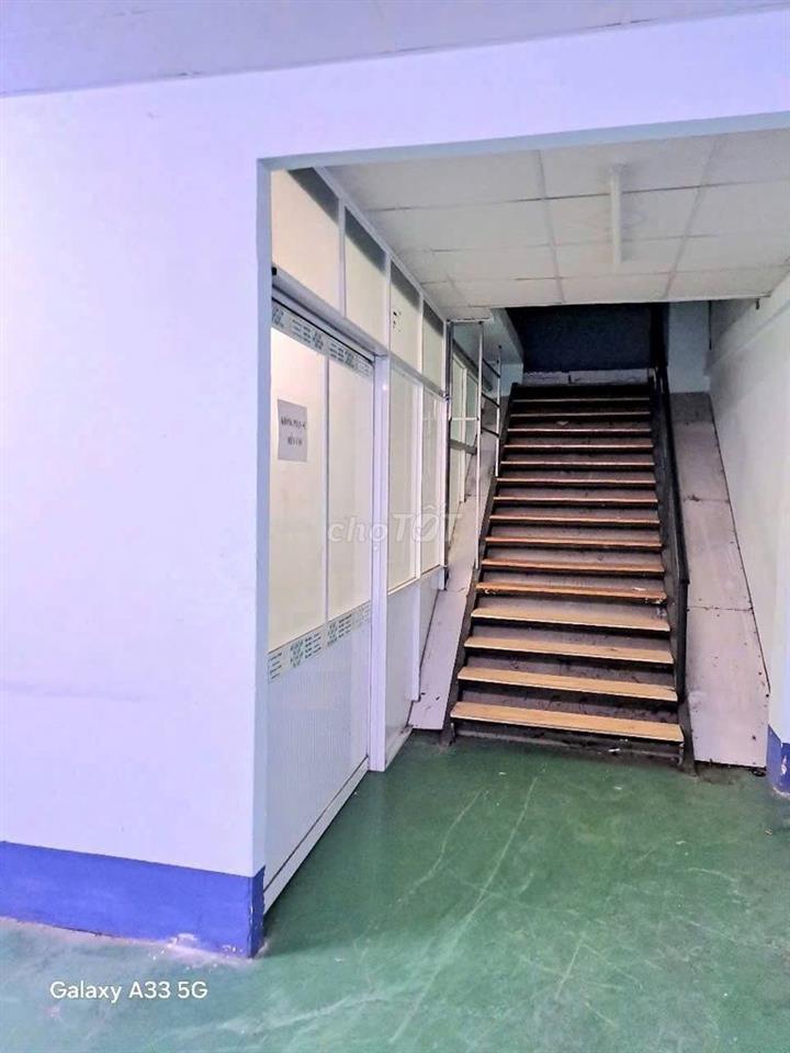 Kho Xưởng + Văn Phòng (800m²) 