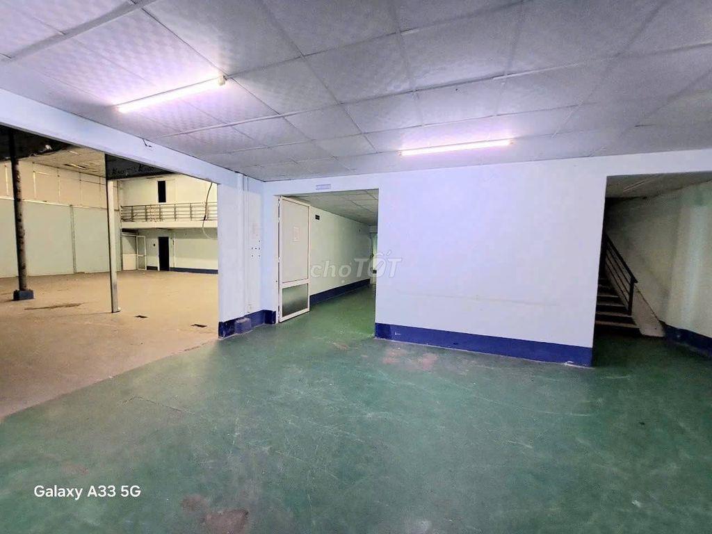 Kho Xưởng + Văn Phòng (800m²) 