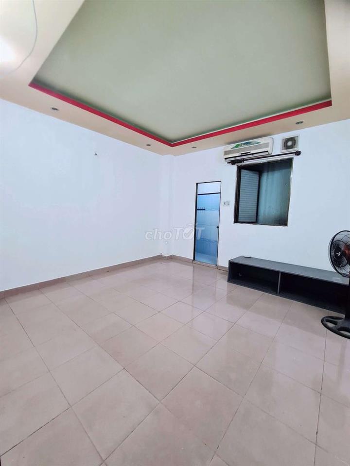 Phòng Đẹp. Máy Lạnh, Cửa Sổ, Trung Tâm Phú Nhuận