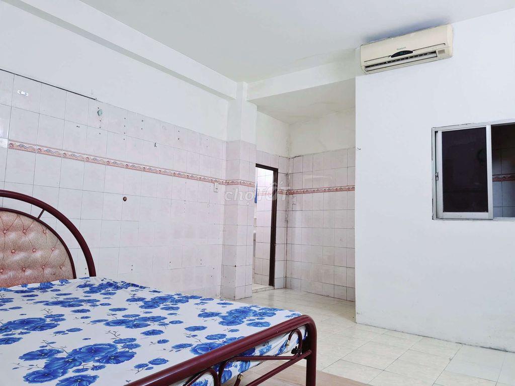 Phòng Đẹp. Máy Lạnh, Cửa Sổ, Trung Tâm Phú Nhuận
