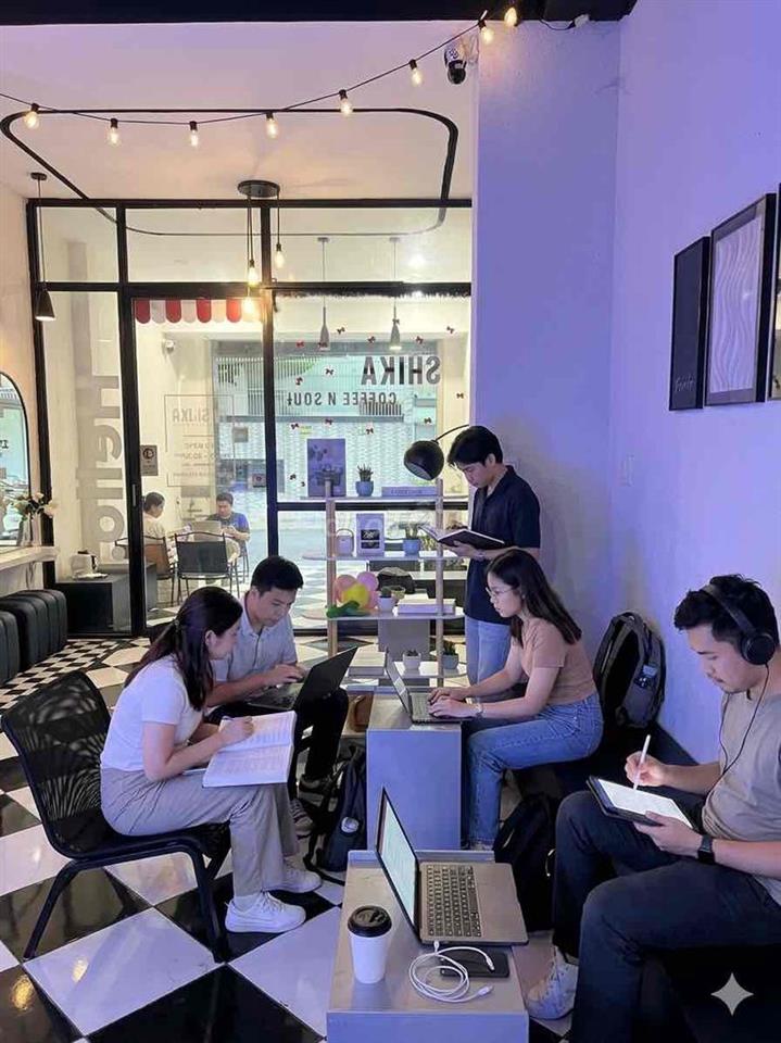 🚨 Sang quán cafe decor cao cấp, full thiết bị, kinh doanh ngay!
