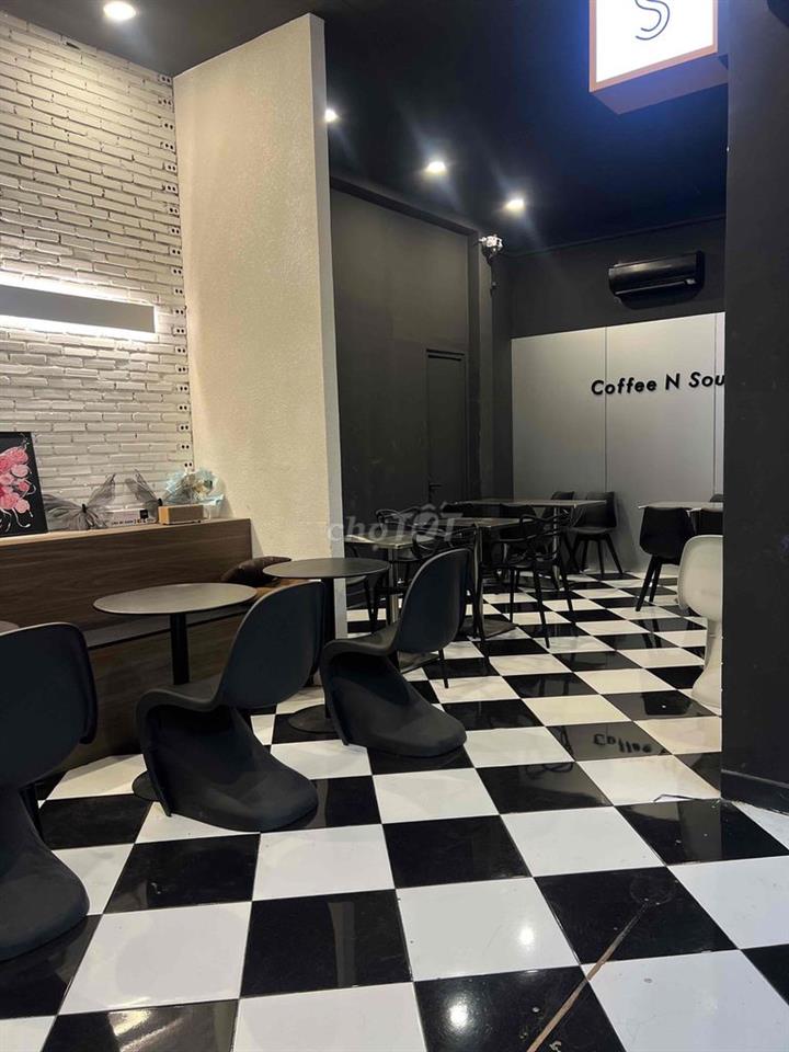 🚨 Sang quán cafe decor cao cấp, full thiết bị, kinh doanh ngay!