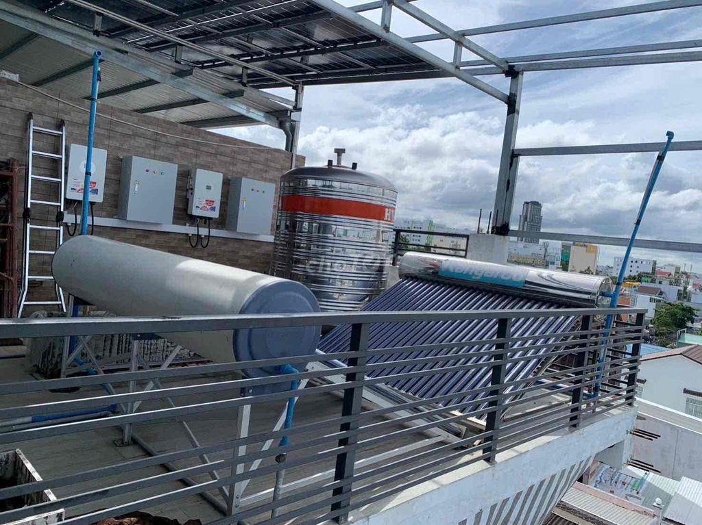 Khối nhà 1 trệt 2 lầu + sân thượng 1100m2