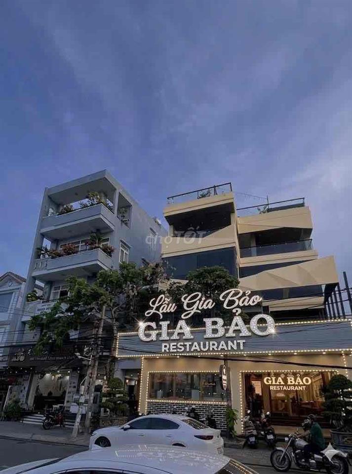 Bán Tòa nhà 2.200m2 sàn tại Phố Ẩm Thực Hồ Búng Xáng - 743m2 Thổ cư