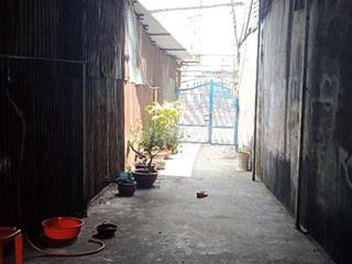 mặt tiền ql 1A. lối vào 2m