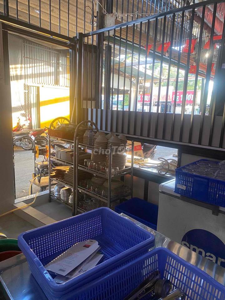 sang quán bia mô hình trẻ, mới chưa khai trương