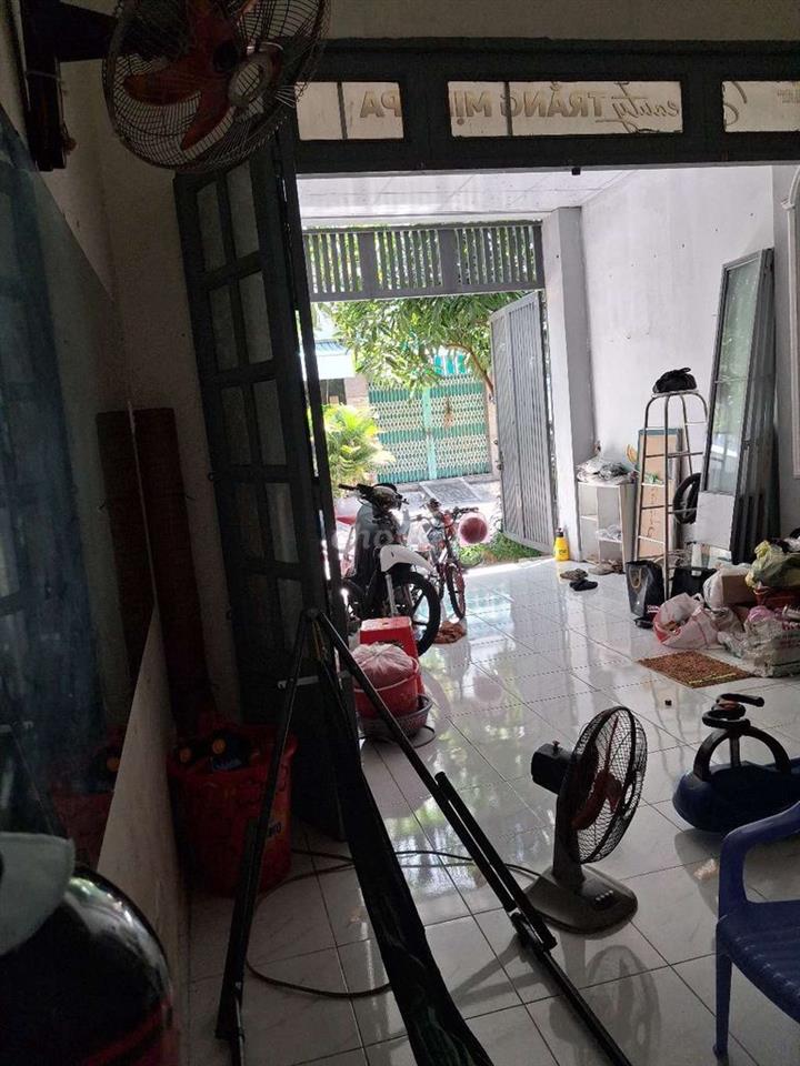 cho thuê chỗ dạy học thêm chiều hoặc tối. 