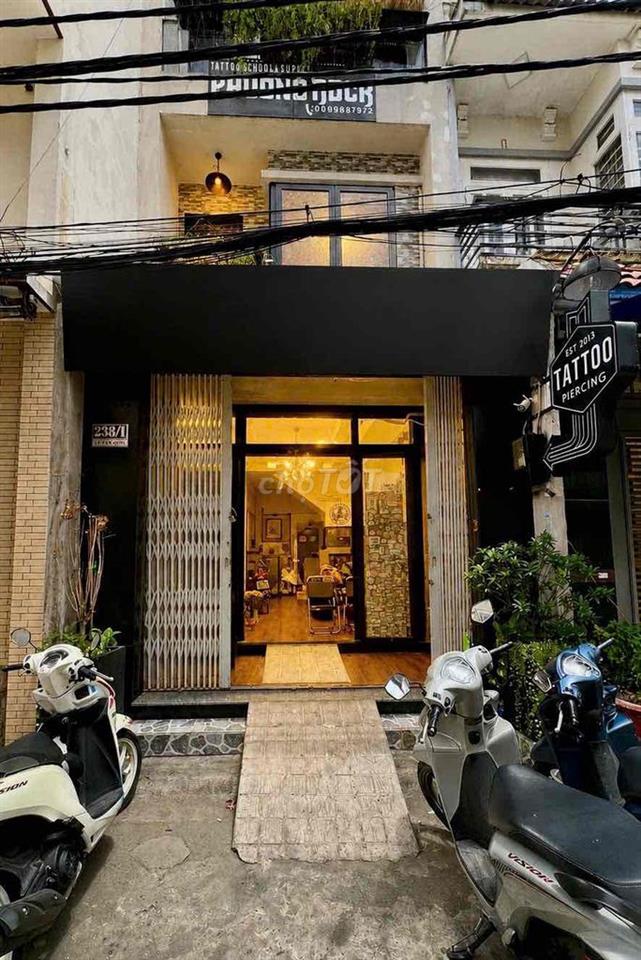 Cho thuê mặt bằng tầng trệt