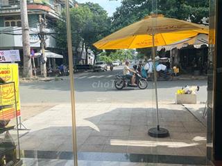 cho thuê vỉa hè bán cf hoặc thức ăn mang đi