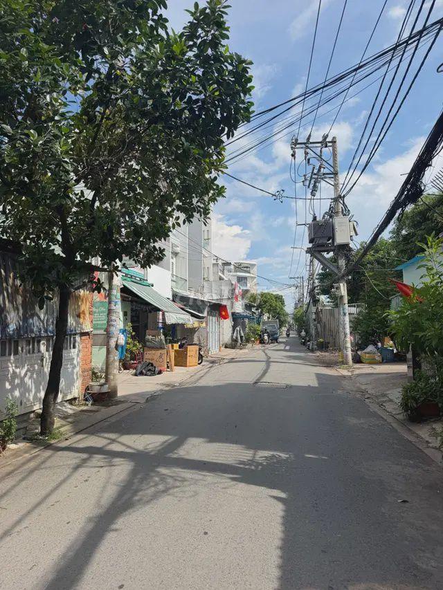 LÔ ĐẤT HIẾM - NGANG LỚN 5M