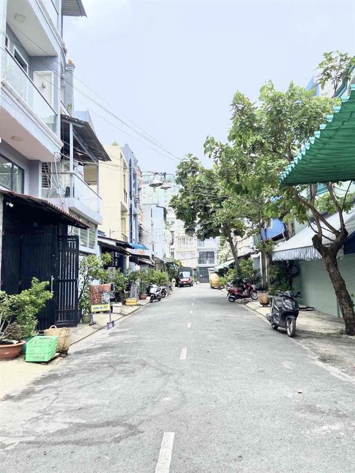 Hẻm 10m như MT Hoà Bình, gần Đầm Sen, DT 72m2 (4x18m) 3 tầng. Nhỉnh 7T