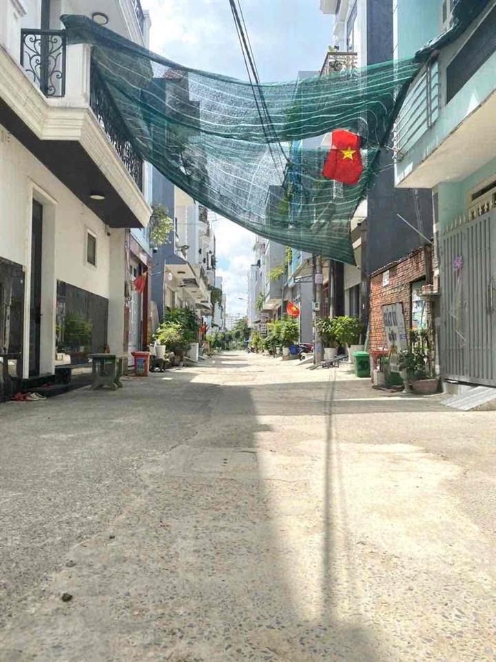 Nhà 4 tầng 60m2 (4x15m) HXH 5m đường B3, khu bàn cờ VIP Tây Thạnh 6.7T