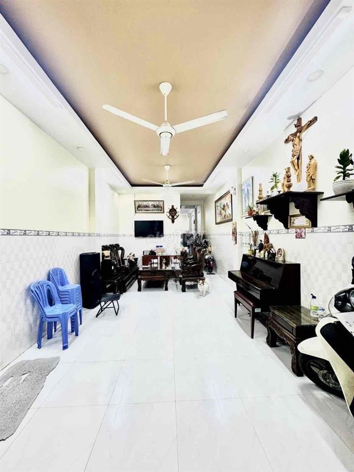 Hẻm 8m như MT Tân Hương, 5 tầng DTSD 400m2 (4x20m). Nhỉnh 10T