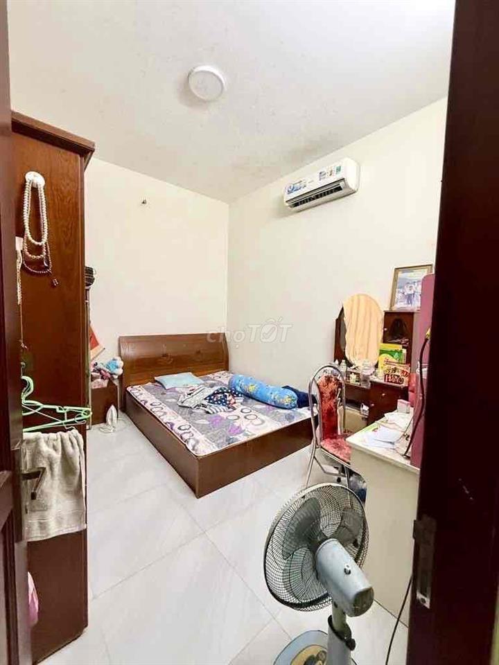 HXH sát công viên Lưu Chí Hiếu, DT 80m2 (5x16m) 4 tầng 8PN. Nhỉnh 10T