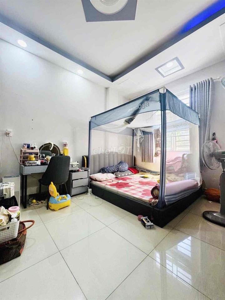 Nhà 3 tầng HXH 6m gần Âu Cơ & Lạc Long Quân, DT 5.5x12m. Nhỉnh 6 tỷ