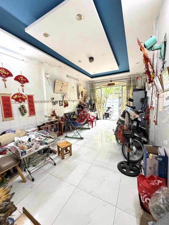 Nhà 2 tầng sát mặt tiền Tô Hiệu, DT 60m2 (4x15m) 4PN. Nhỉnh 6 tỷ