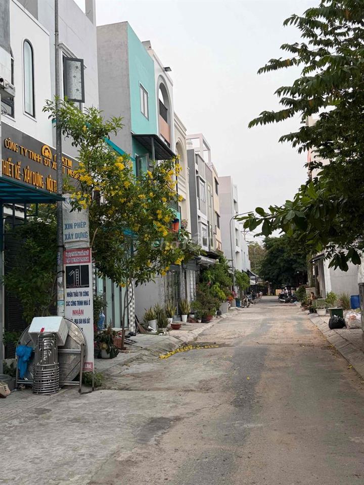 Đất nền Gần Aeon Bình Tân
