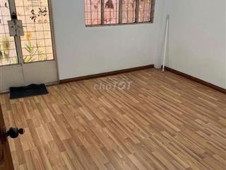 cho thuê nhà 6X12 1 lầu 3 Phòng ngủ đường hẻm 127/ Âu Cơ, P.14, Q.11