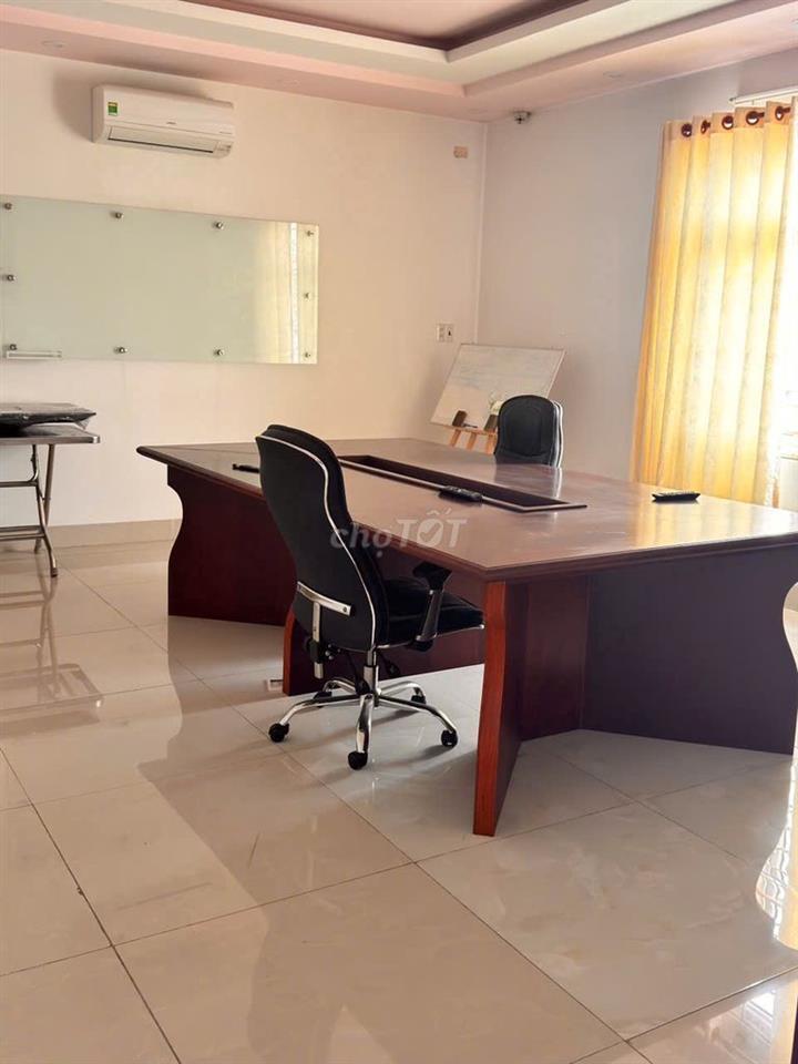 BÁN GẤP BIỆT THỰ 2500m2 DTSD CỔ ĐIỂN SÂN VƯỜN QUẬN 12