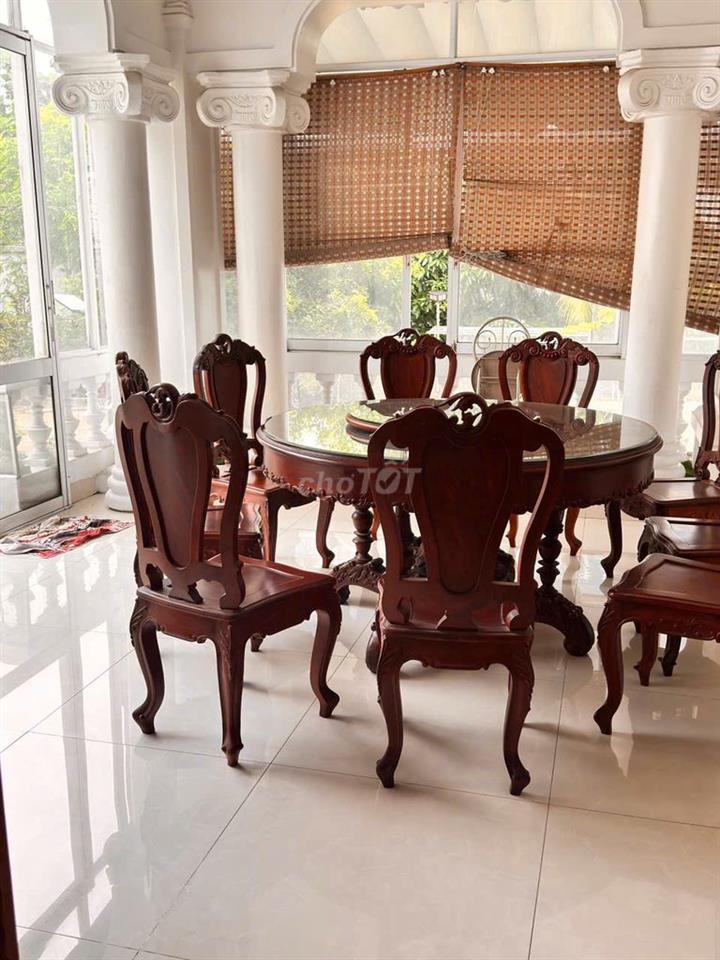 BÁN GẤP BIỆT THỰ 2500m2 DTSD CỔ ĐIỂN SÂN VƯỜN QUẬN 12